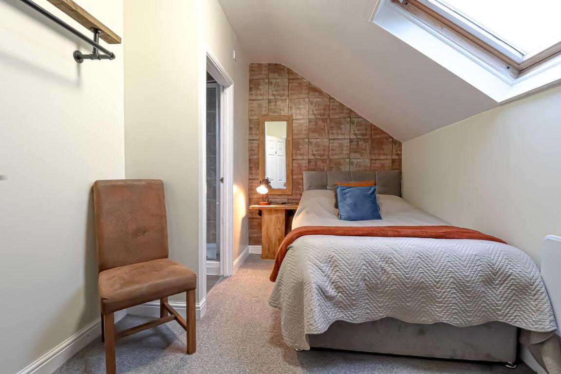 ลิตเติ้ล ลอดจ์ Bed & Breakfast ลัทเทอร์เวิร์ธ ภายนอก รูปภาพ